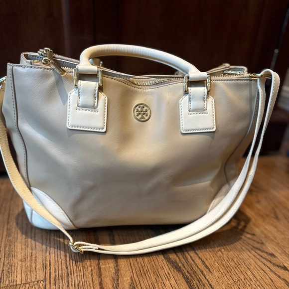 Gorgeous leather large Tory Burch tote with crossbody strap